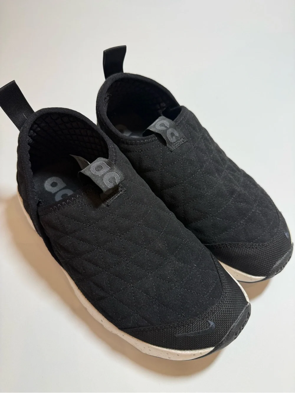 Nike ACG Moc 3.0 Black Slip-On Quilted Athletic Shoe Comfortable Everyday Wear